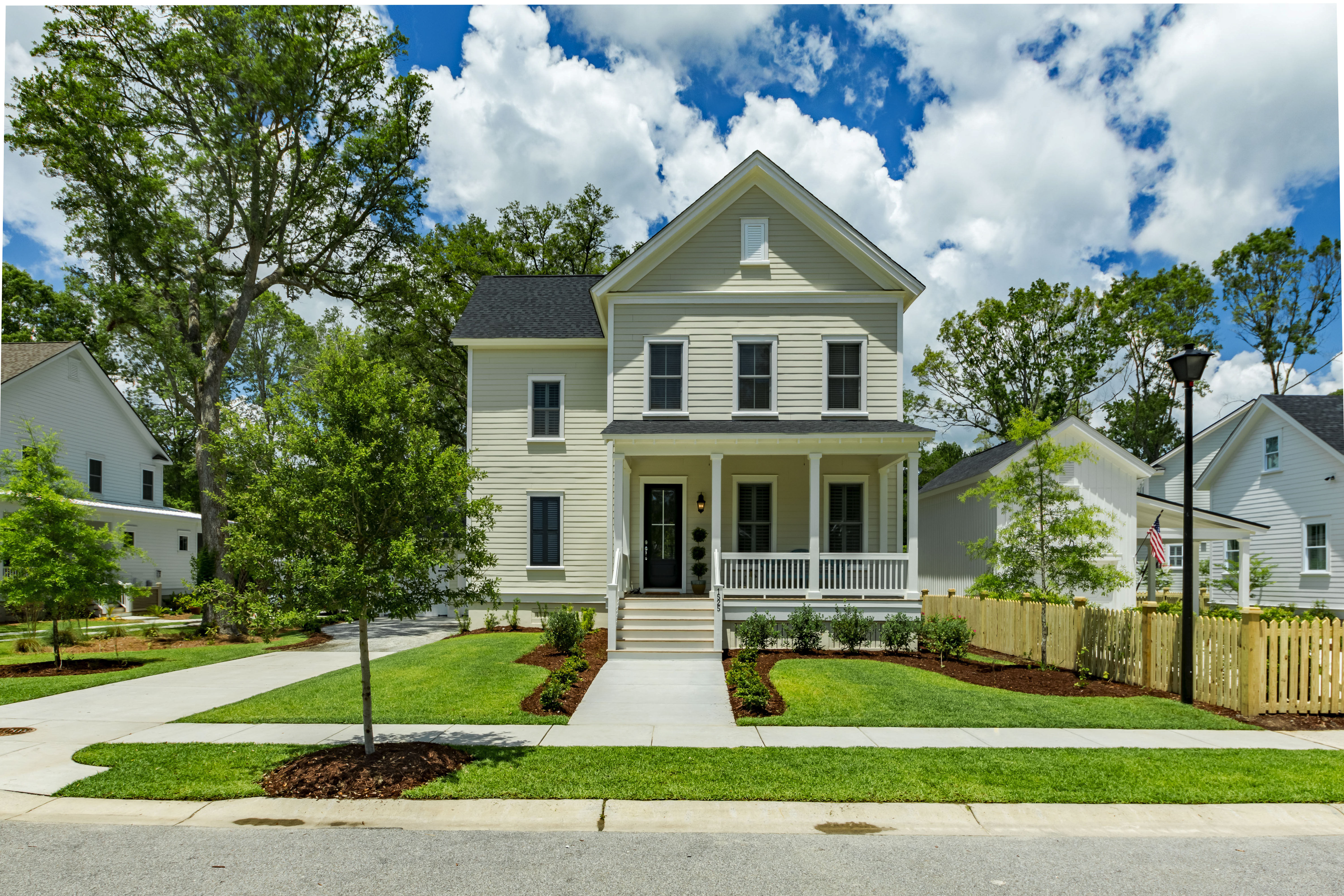 1525 Lindsey Creek Dr