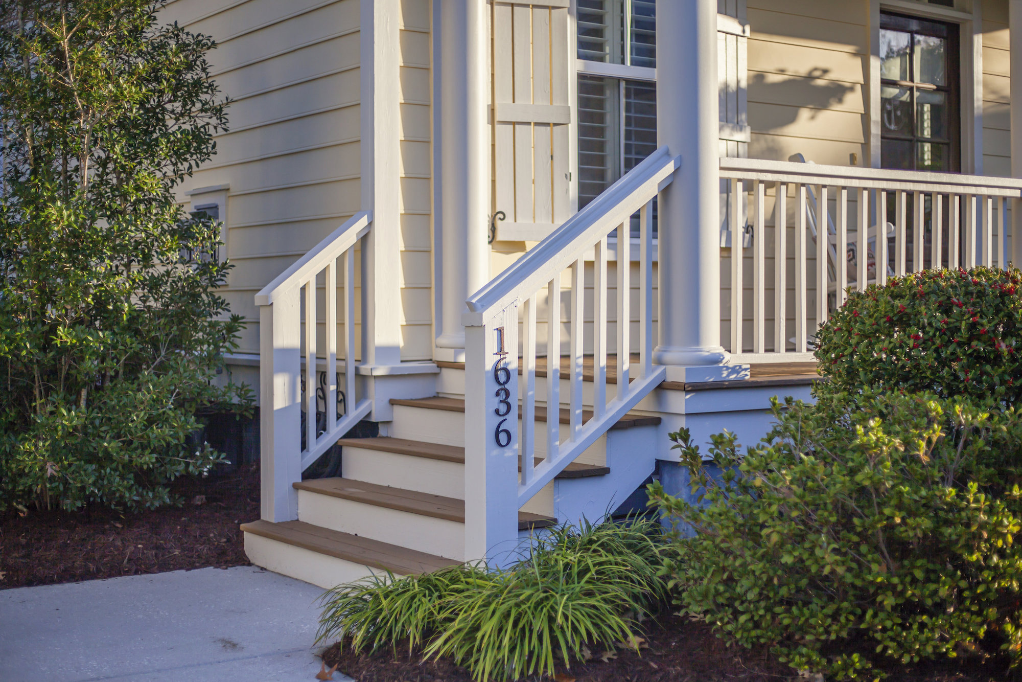 1636 Ware Bottom Ln Front Porch