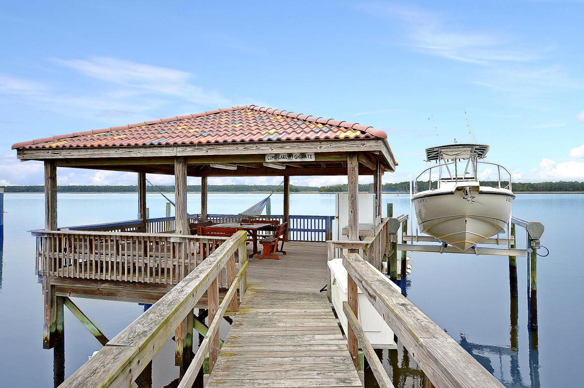 Dock & Boat Lift